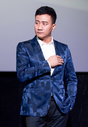 胡军个人图片