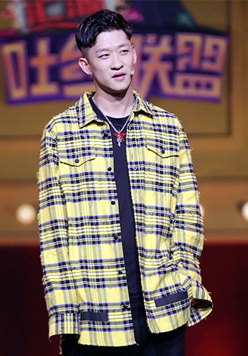 曹云金个人图片