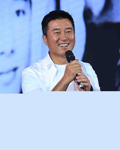 满文军个人图片